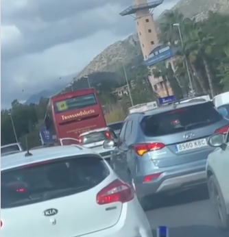 BAD LUCK: Driver who 'threw thousands of Euros' from car on A7 in Marbella 'was on way to buy new vehicle'