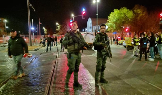 Mass shooting incident near East Jerusalem synagogue leaves seven dead and three injured