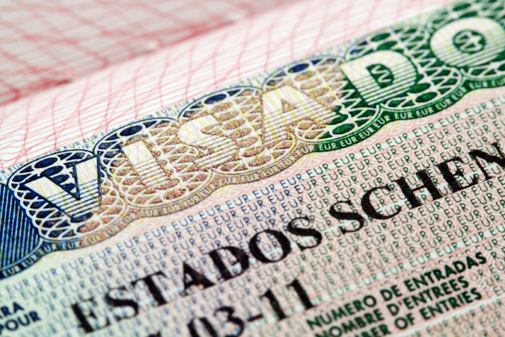 If you want to apply for Spanish citizenship, this article is for you