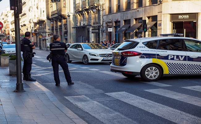 Instances where pedestrians in Spain can receive fines of up to €1,000