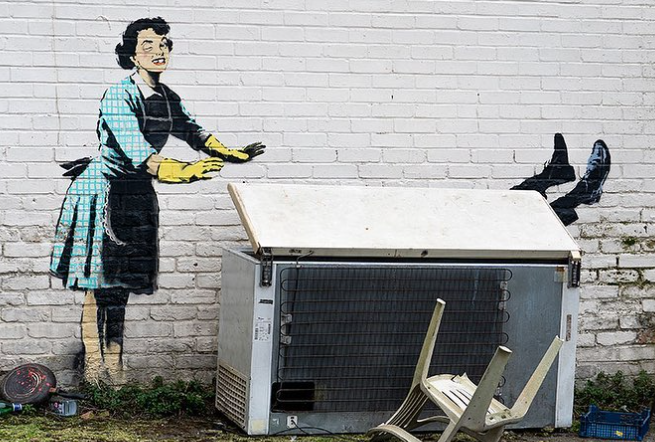 Banksy confirms new artwork on Valentine´s day showing a bruised woman