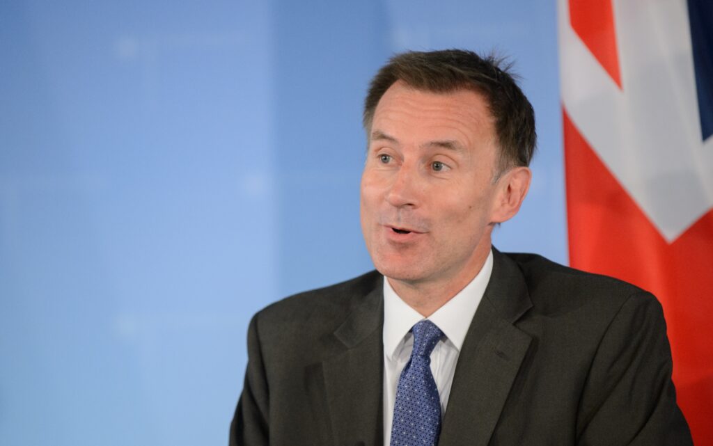 Chancellor Jeremy Hunt issues warning after UK narrowly swerves recession