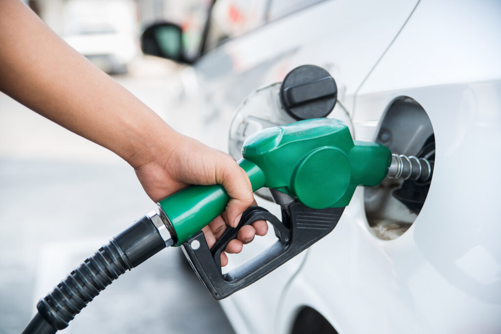 How to avoid lesser-known DGT fines while refuelling a vehicle at Spanish petrol stations