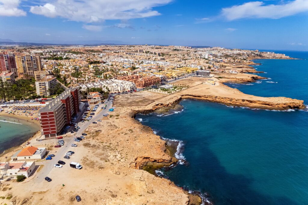 The ultimate guide on how to buy a property on the Costa Blanca (2023)