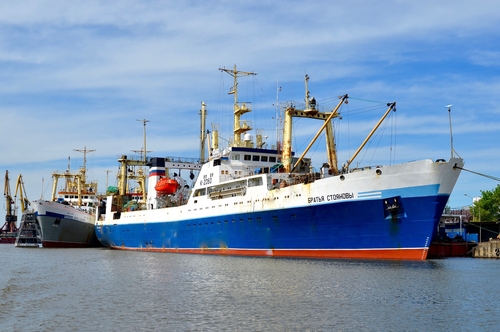Ukraine trawlers impounded in Las Palmas following attempt to bypass sanctions