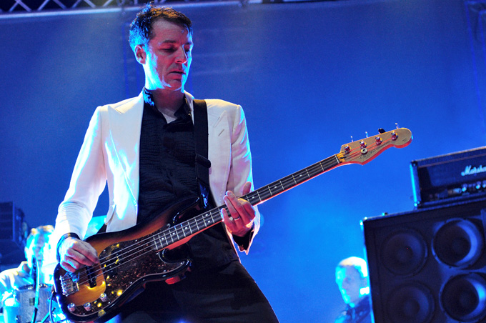 Legendary bassist Steve Mackey from Pulp dies