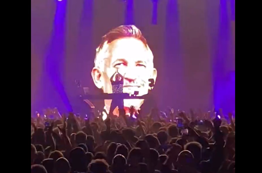 WATCH: Iconic DJ Fatboy Slim pays 'respect' for Gary Lineker at Manchester set