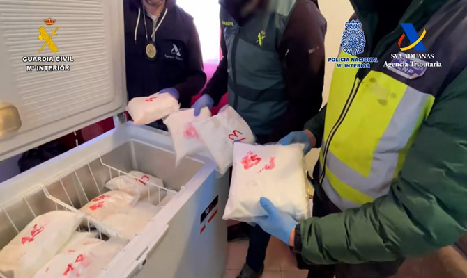 Guardia Civil uncovers two clandestine laboratories producing cocaine and speed in La Rioja and Madrid