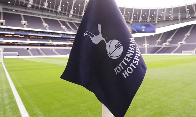 Picture of a corner flag with Tottenham Hotspur's badge.