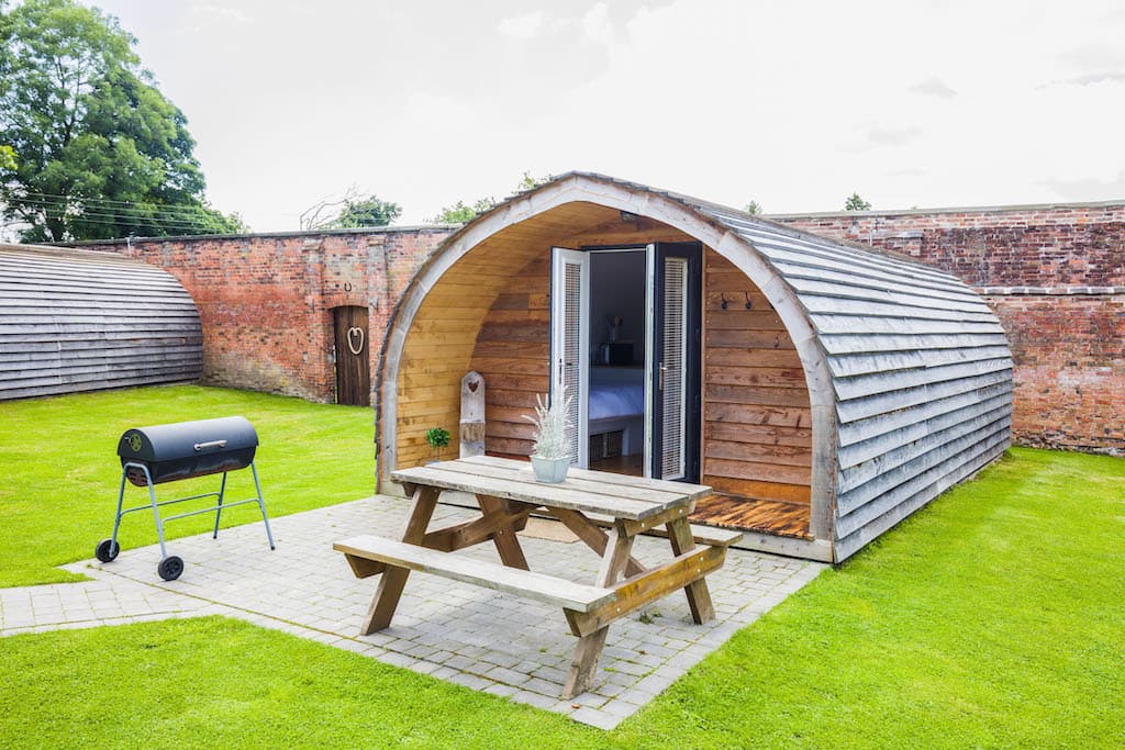 Dog-friendly luxurious glamping in the picturesque Staffordshire countryside