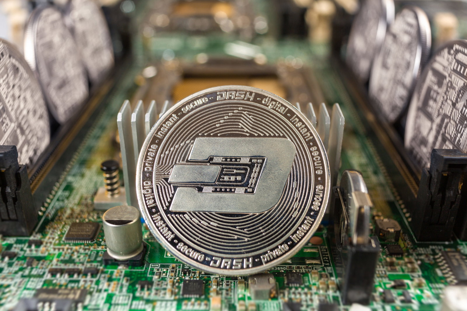 Dash’s Downtime Issues, and What Pepe Coin and Big Eyes Coin Could ...