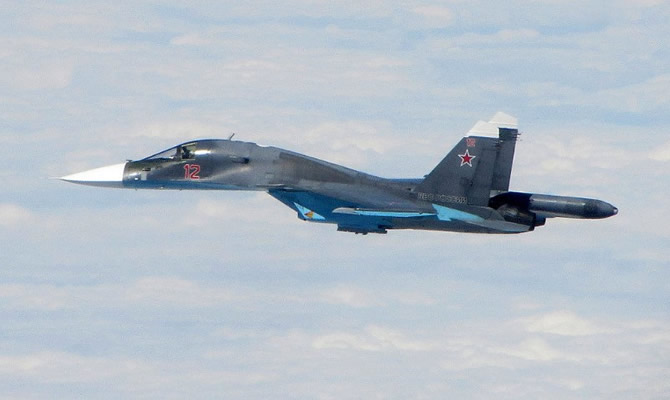 Image of Russian Su-34 jet fighter.