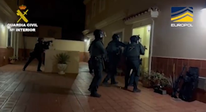 Image of Guardia Civil raid.