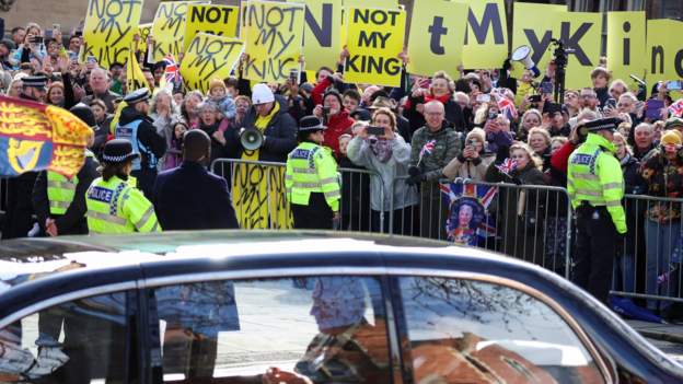 Police pre-empt 'NOT MY KING' protest.
