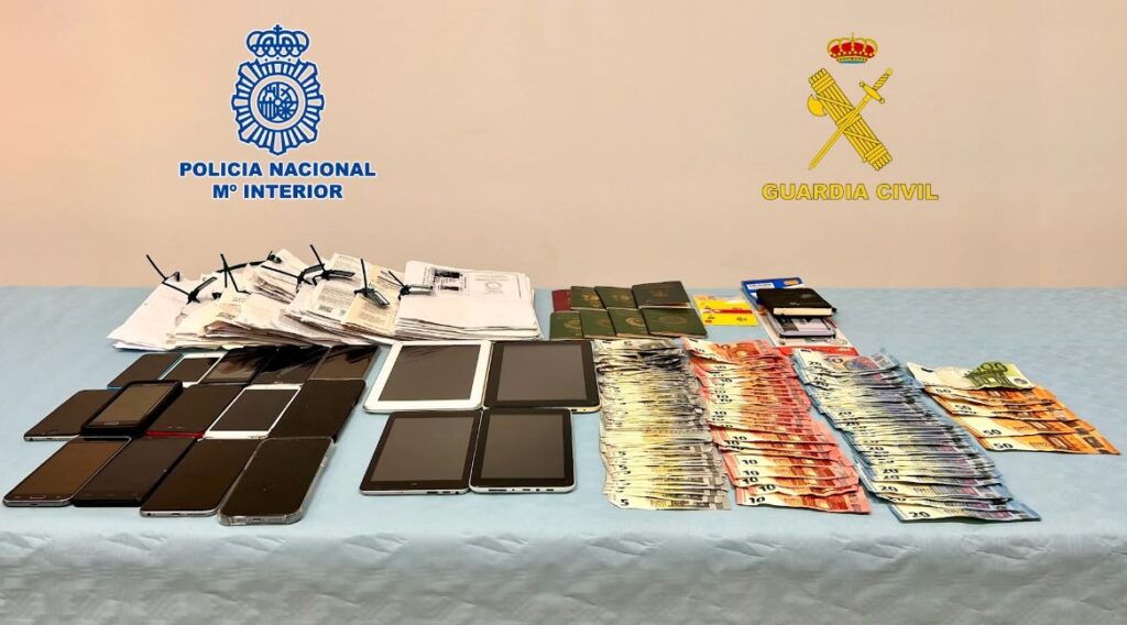 Image of items seized during police operation on Gran Canaria.