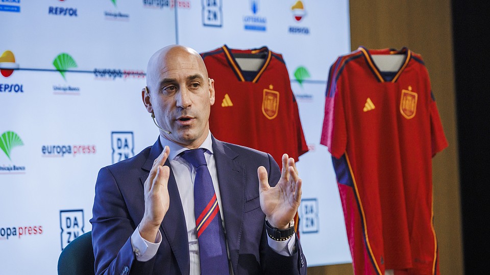 Spanish Football Boss Under Fire