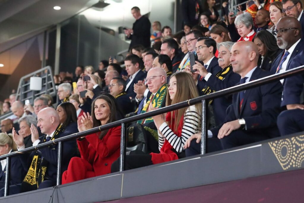 Queen Letizia and Princess Sofía watch on alongside Luis Rubiales.
