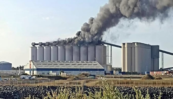Image of grain silos on fire in La Rochelle, France