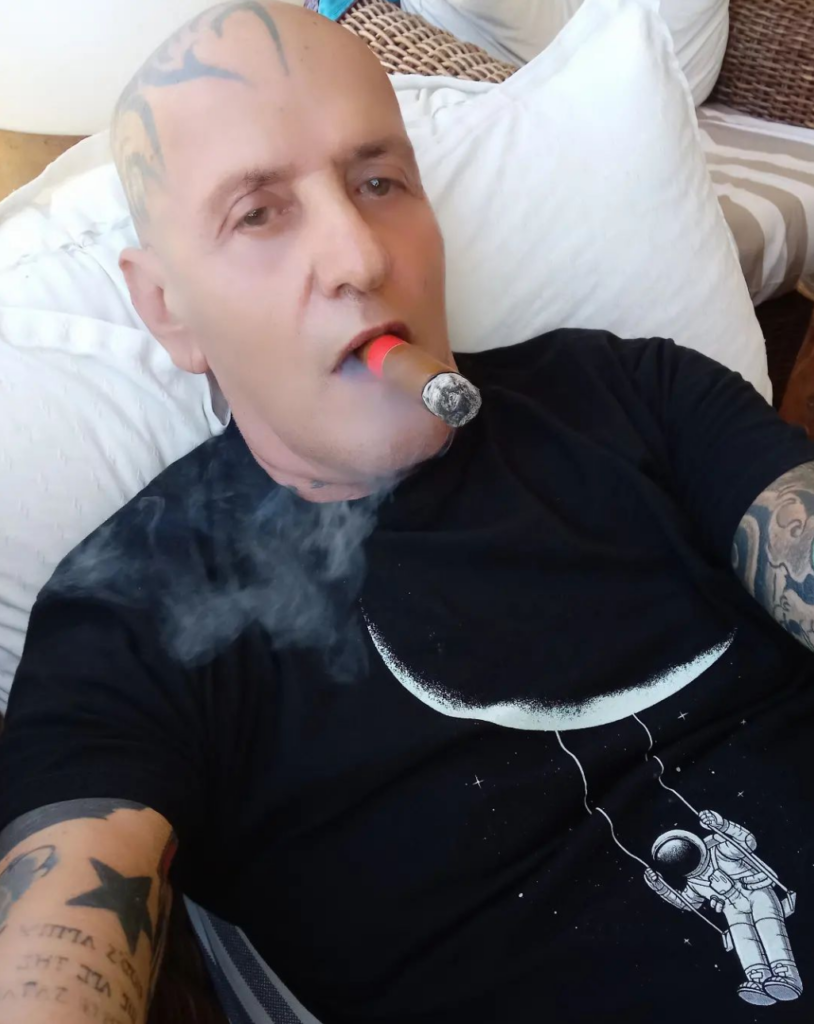 coto matamoros smoking cigar