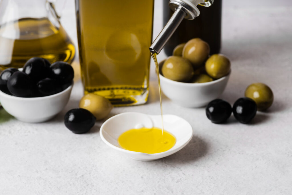 Olives with olive oil