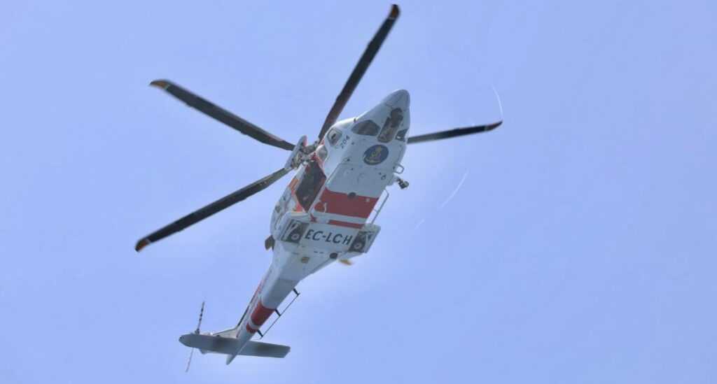 Image of Salvamiento Maritimo Helimer 204 helicopter.