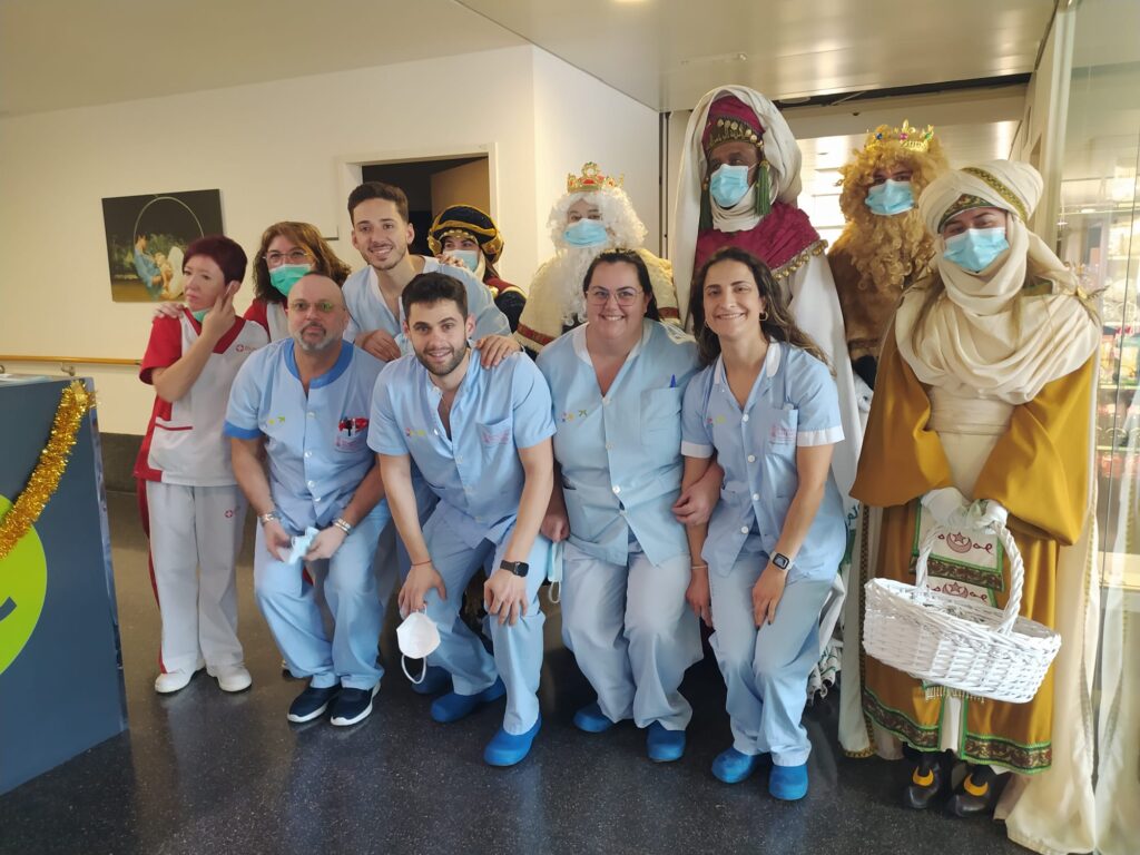 Costa Blanca North: News in Brief. Three Kings Visit Denia Hospital.