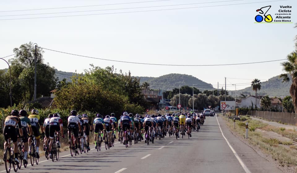 Pedal power in Santa Pola: 26th Cycling Tour races into town.