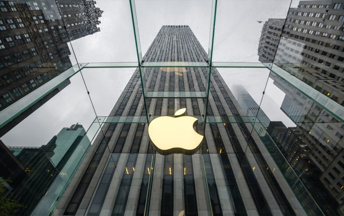 Apple drop plans for electric vehicle