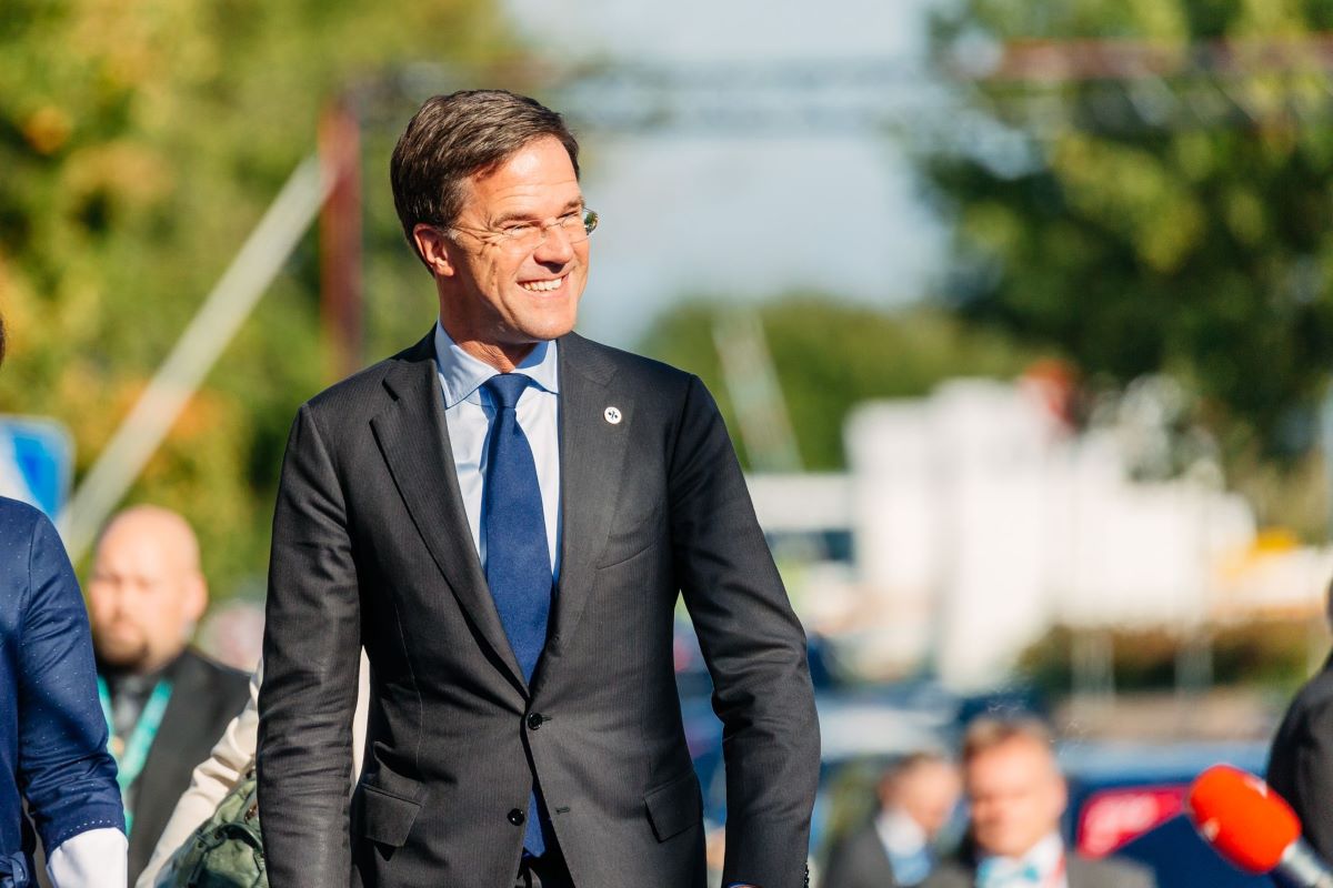 Outgoing PM, Mark Rutte awarded by the King « Euro Weekly News