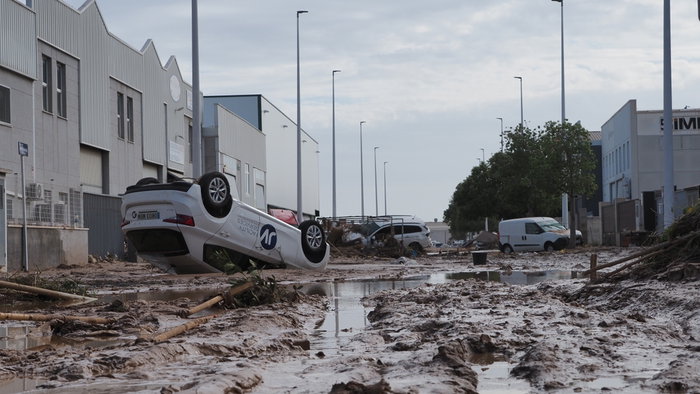 Valencia on the brink engineers demand five new dams to save lives and stop chaos