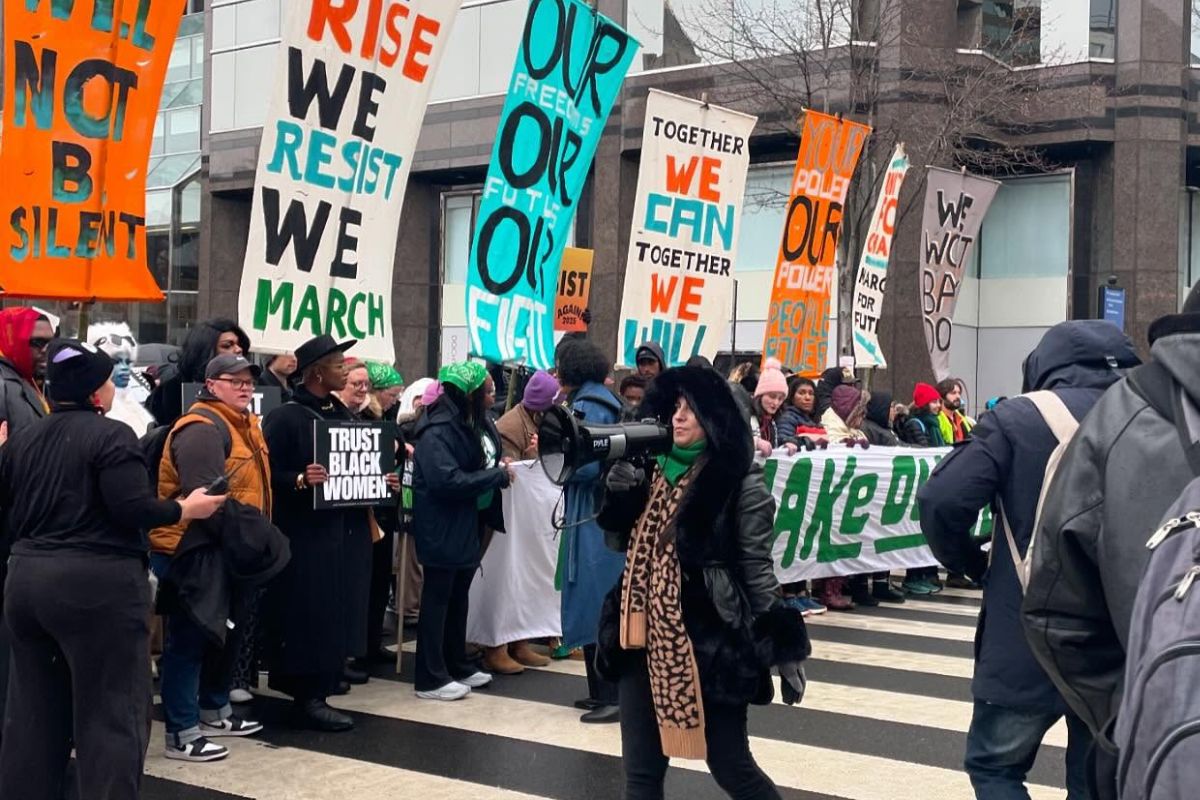 Angry March Thousands attend Anti-Trump march « Euro Weekly News