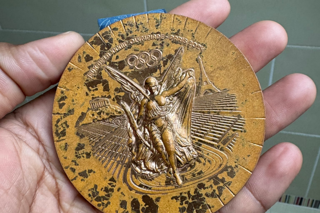 100 athletes return Paris Olympics medals « Euro Weekly News
