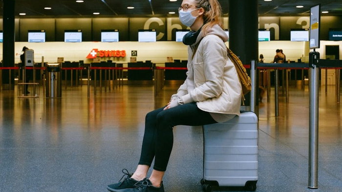 Wearing a mask against Covid in an airport