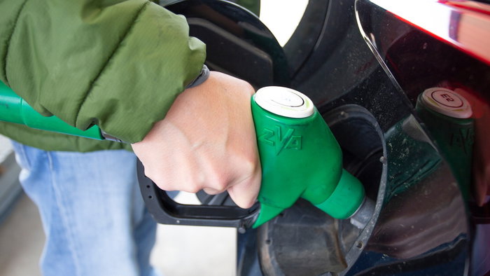 People are angry because theyir engines broke down after visiting the petro station | Photo: Luis Boza/Shutterstock