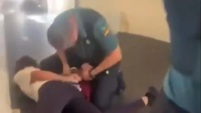 Guardia Civil arrests woman