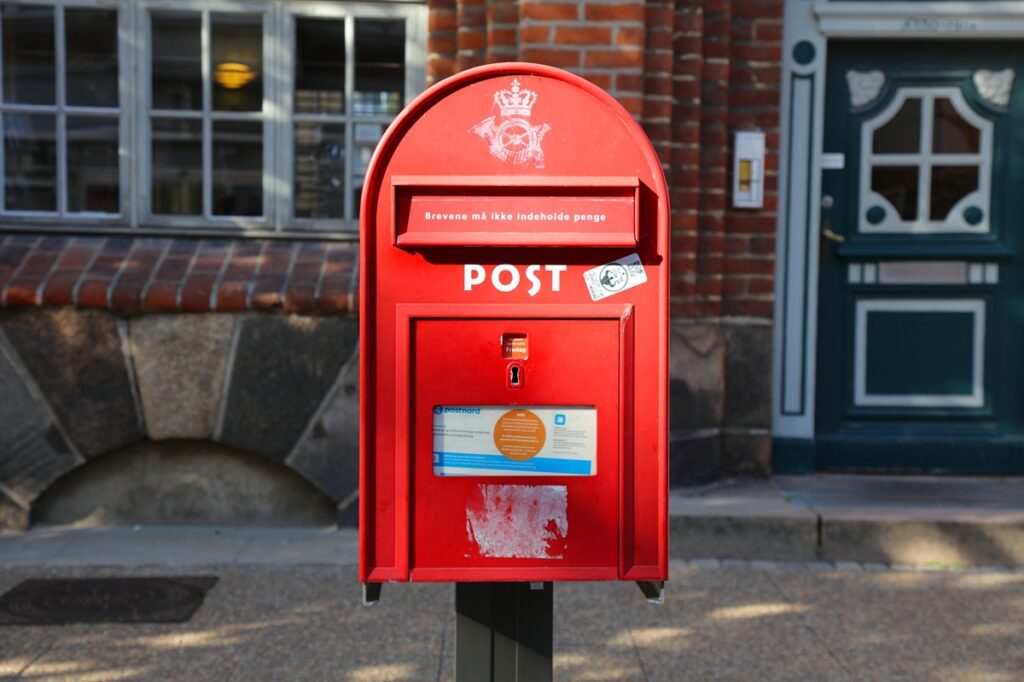 US parcels paused by Denmark, France « Euro Weekly News