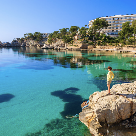 With Galaxy Cruises Handpicked, your dream becomes possible.