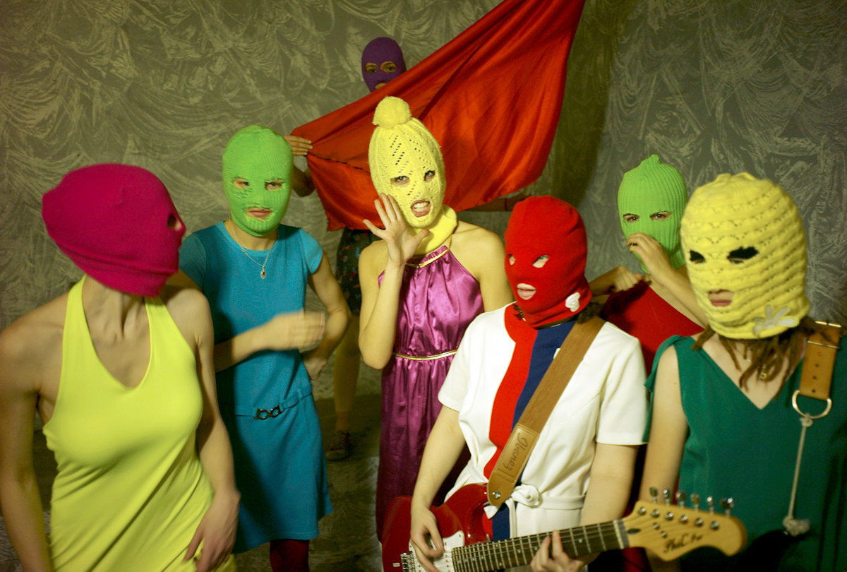 Russian punk band Pussy Riot anti-Putin « Euro Weekly News