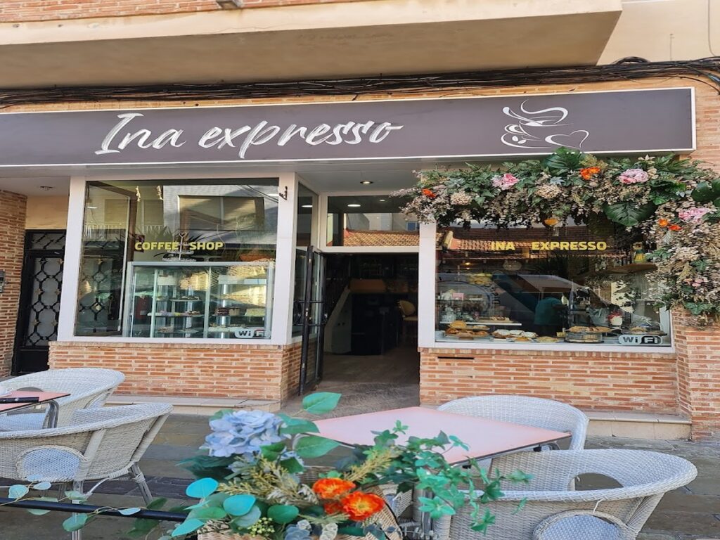 Torrevieja's Ina Expresso: The Café Secret Locals Are Desperate to Keep?!