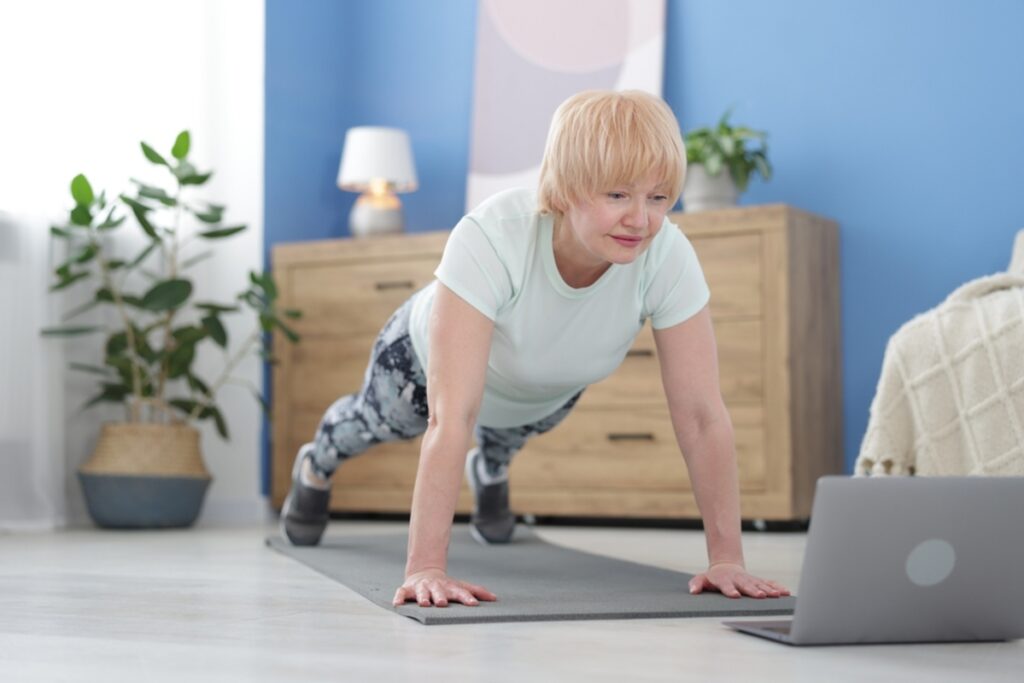 2-Minute 'Exercise Snacks'?! Doctors Stunned by Health Breakthrough!