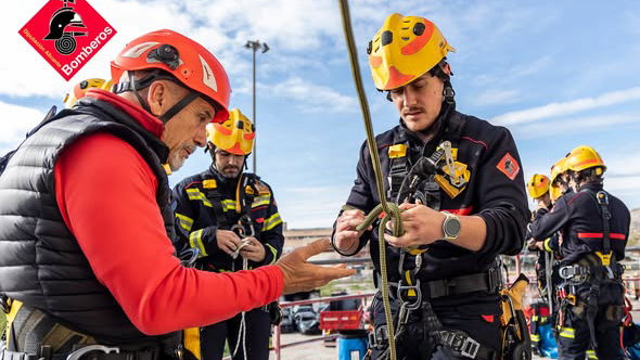 Polish climber rescued in dramatic night operation on Calpe mountain