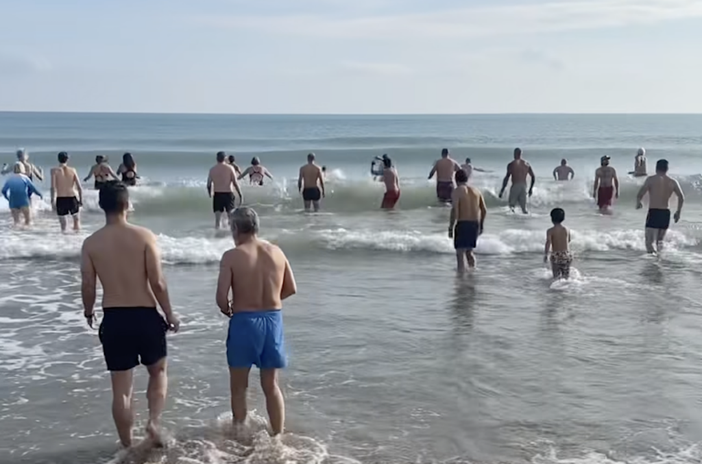 Guardamar Residents Plunge Into Freezing Waters! You Won't Believe What Happened!