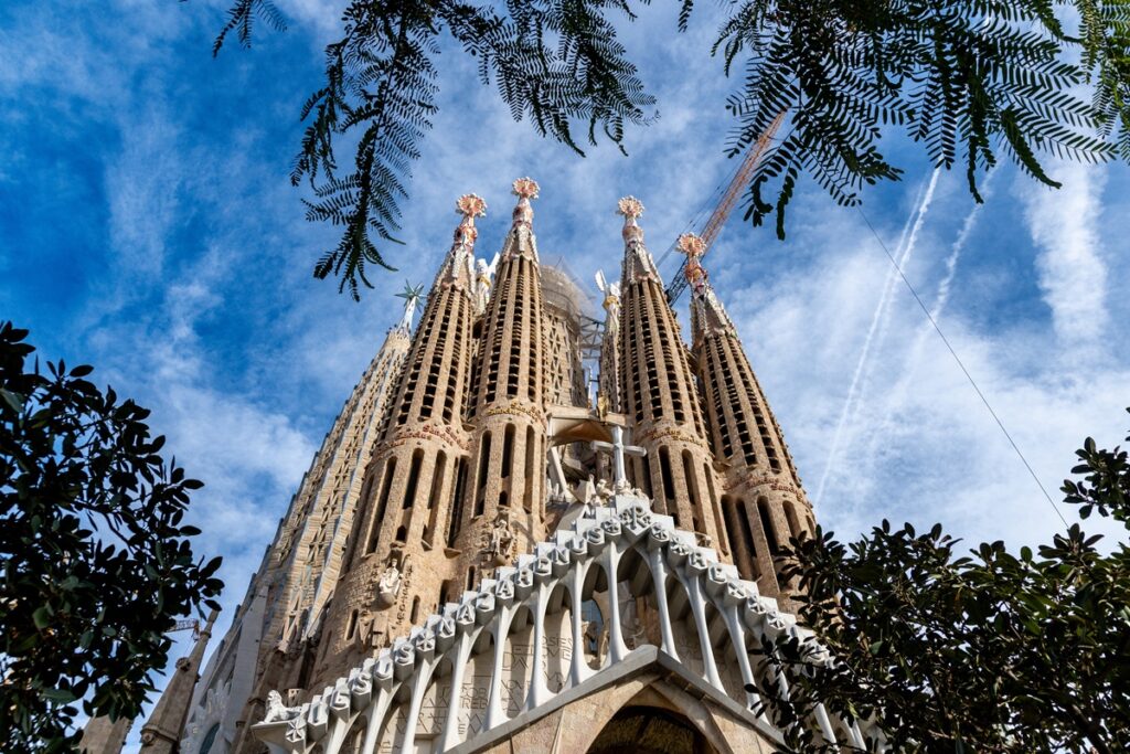 Sagrada Familia's SHOCKING 2026 Plan: Locals Won't Believe This!