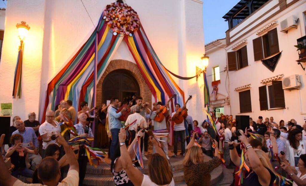 Benagalbon Festival: Bikers, Music & Paella - A Nostalgic Explosion!