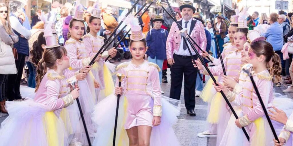 Benidorm Carnival 2026: Dazzling Costumes & a Shocking Twist!