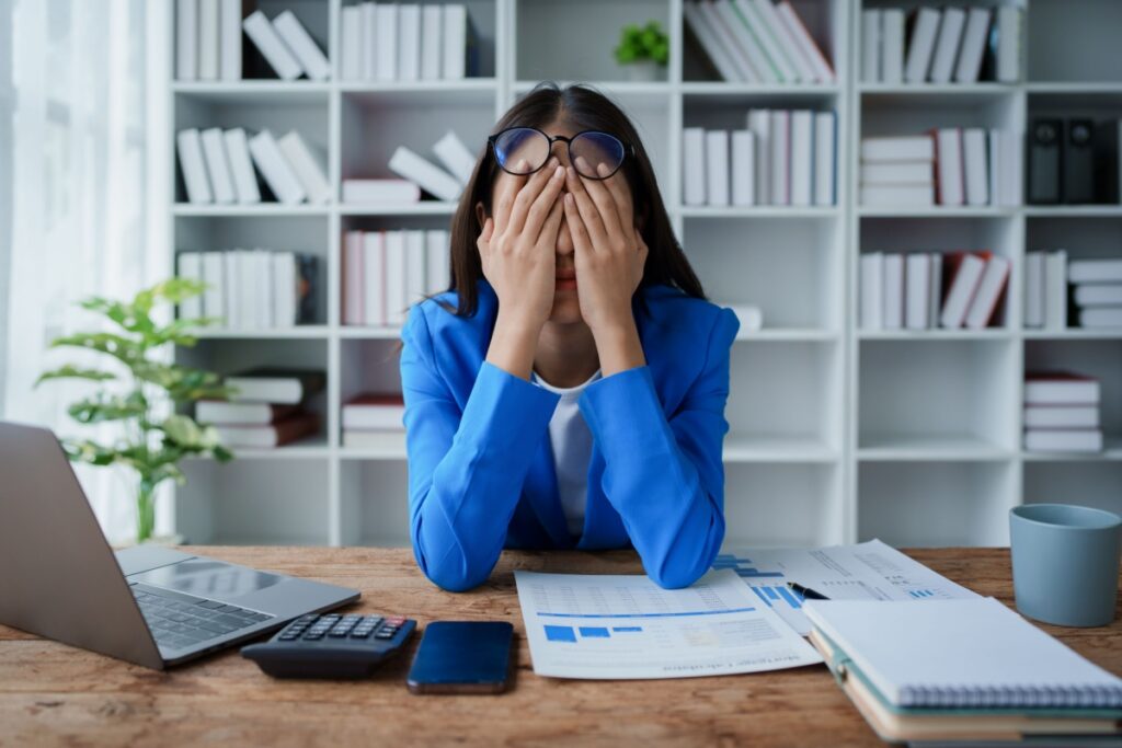 Spain's Unpaid Overtime SHOCK: Are YOU Working for FREE?!