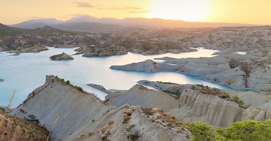 Murcia's Natural Wonders: Overrun! What's Causing This Tourist Tsunami?