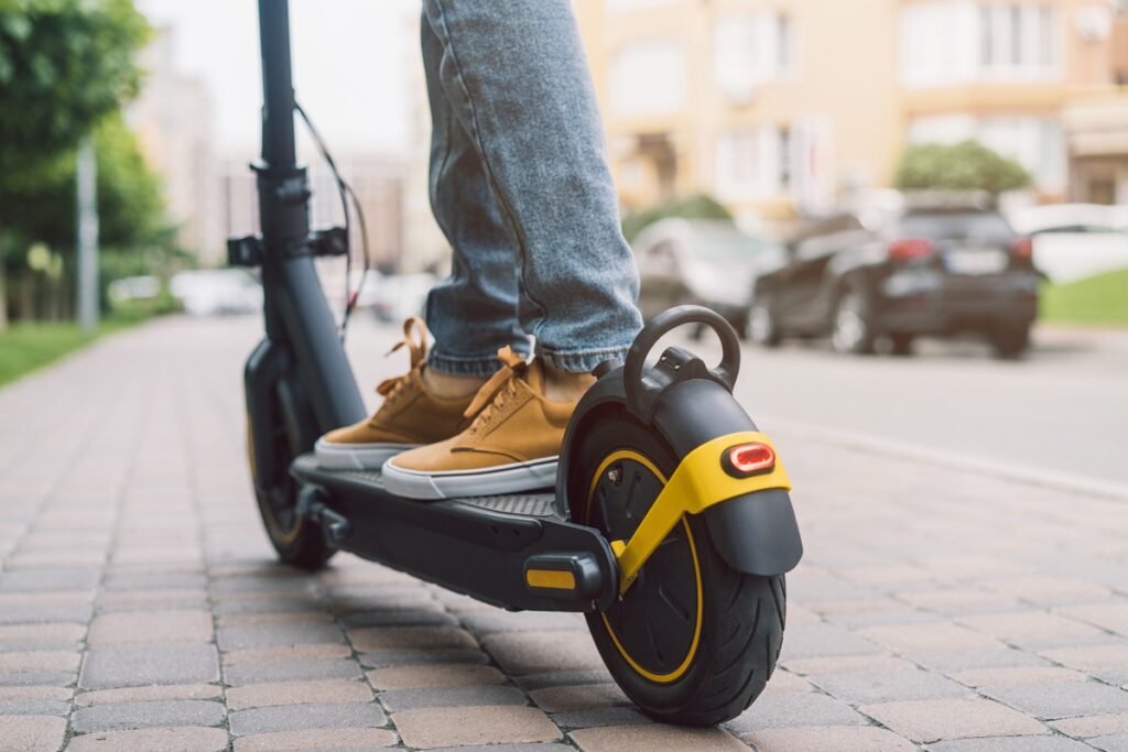 Spain E-Scooter Owners REVOLT! Register NOW or Face HUGE Fines!