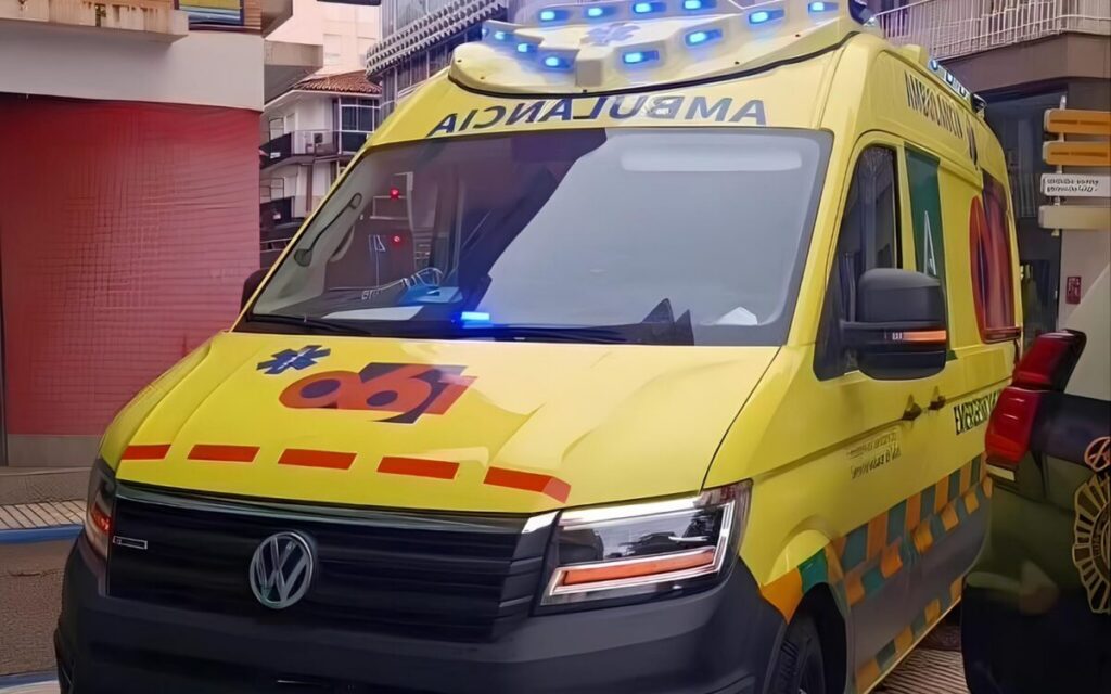 Torremolinos Tragedy: British Man's Balcony Fall - What REALLY Happened?!