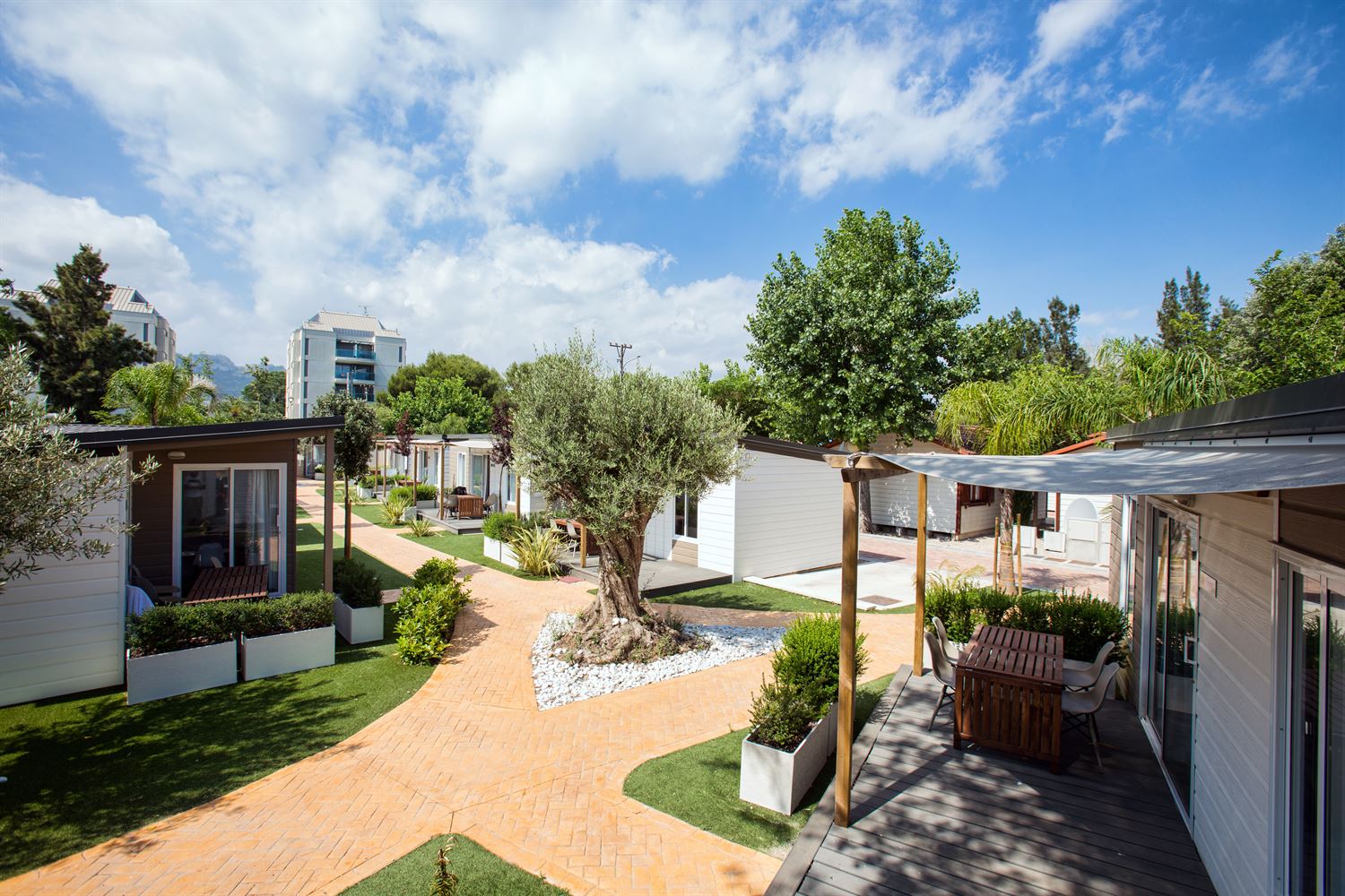 Camping Los Llanos: beachside comfort with a welcoming, personal touch and heated swimming pool available soon